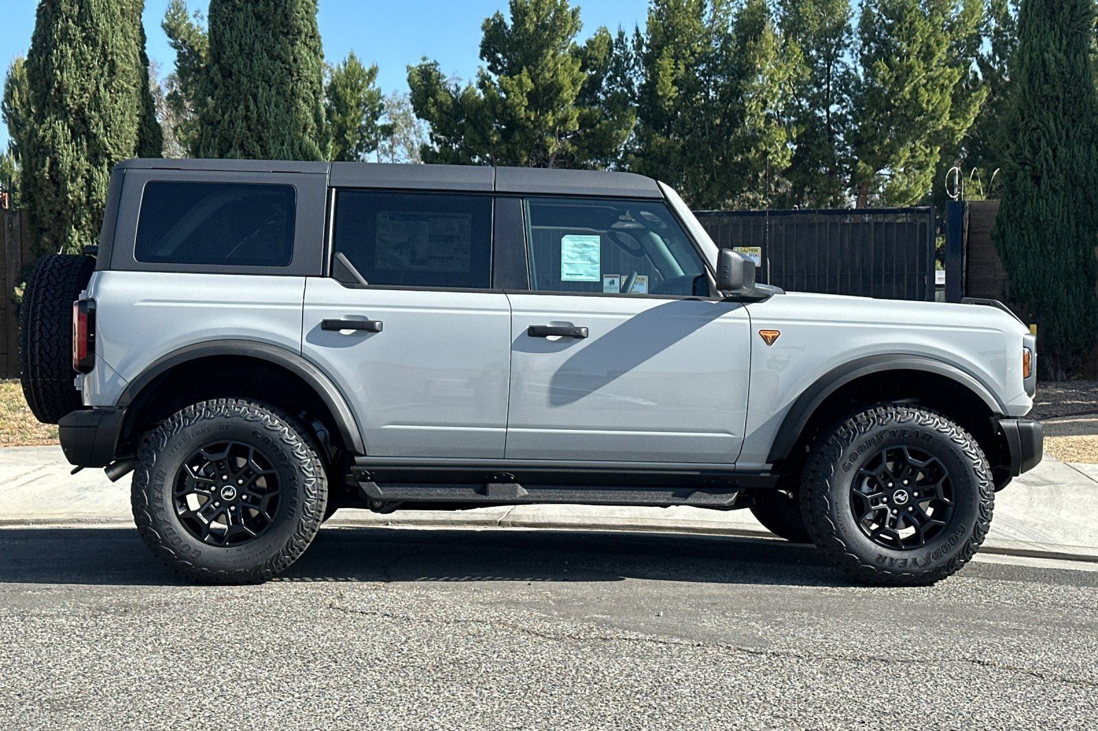 New 2026 Ford Bronco Badlands AWD/4WD image 3