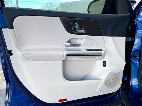 Used 2025 Mercedes-Benz GLA 250 image 22