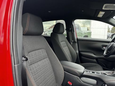 Used 2025 Honda HR-V Sport image 16