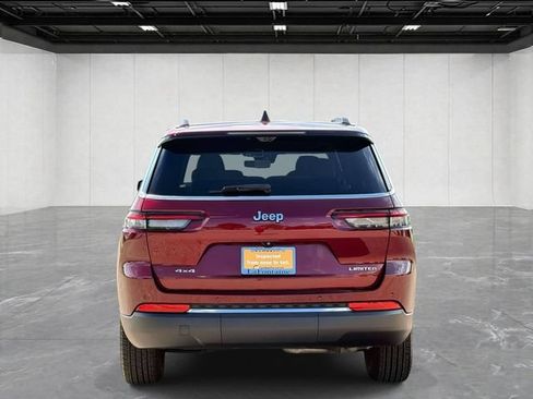 Used 2023 Jeep Grand Cherokee L Limited w/ Luxury Tech Group II AWD/4WD image 4