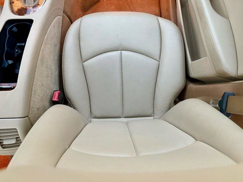 Used 2008 Mercedes-Benz E 350 Luxury image 32