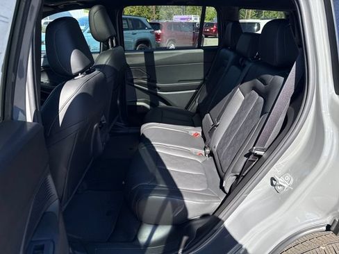 New 2026 Jeep Cherokee Overland w/ Advanced Pro Tech Group AWD/4WD image 13