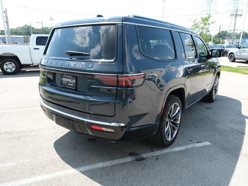 Used 2025 Jeep Wagoneer Series III w/ Premium Group I AWD/4WD image 5