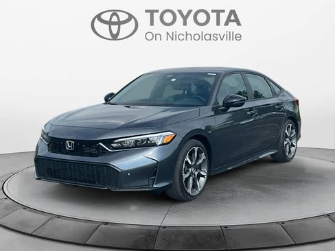 Used 2025 Honda Civic Sport Touring image 1