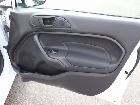 Used 2019 Ford Fiesta SE image 20