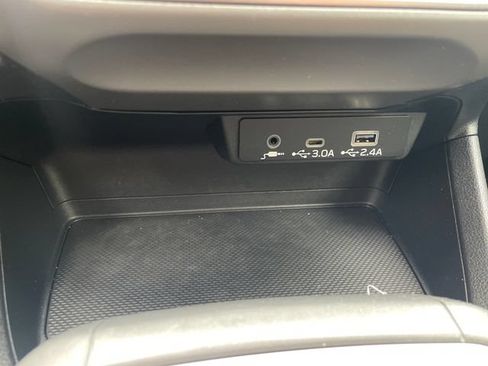 Used 2024 Subaru Crosstrek 2.0i Premium AWD/4WD image 34