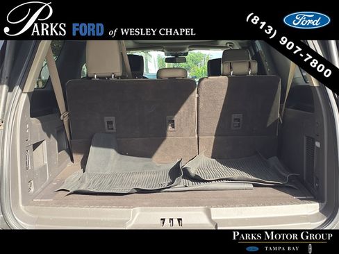 Used 2021 Ford Expedition Max XLT image 8