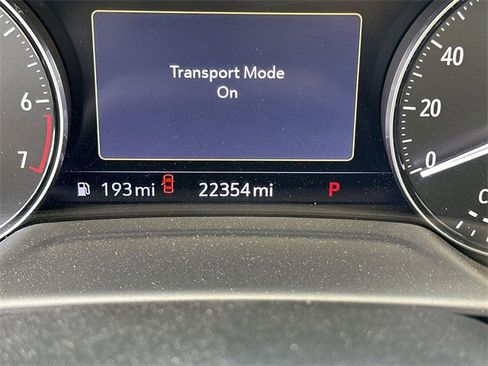 Used 2022 Buick Envision Essence w/ Safety Package image 11