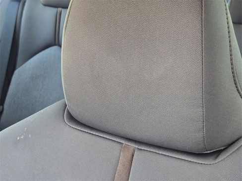 Used 2020 Toyota Camry LE image 13