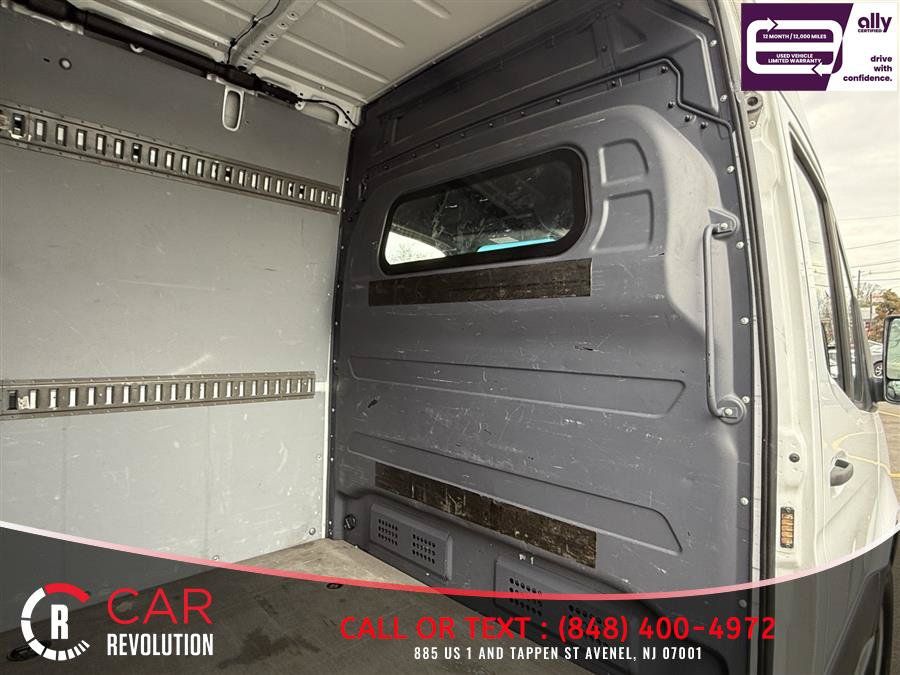 Used 2019 Mercedes-Benz Sprinter 170 Cargo image 11