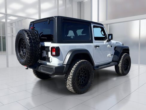 Used 2020 Jeep Wrangler Sport AWD/4WD image 6