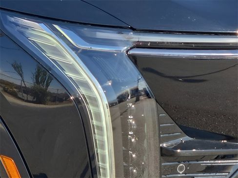 New 2025 Cadillac Optiq Sport 1 image 8