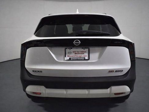 Certified 2025 Nissan Kicks SR image 5