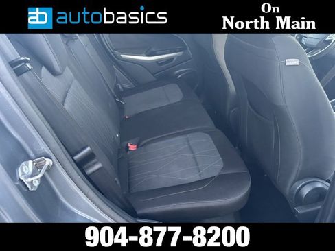 Used 2018 Ford EcoSport SE w/ SE Convenience Package image 19