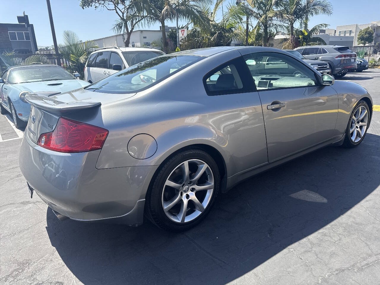 Used 2004 INFINITI G35 Coupe w/ Premium Pkg RWD image 5