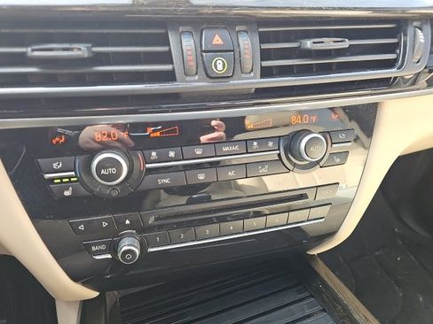 Used 2018 BMW X5 xDrive35i w/ Driving Assistance Package image 19