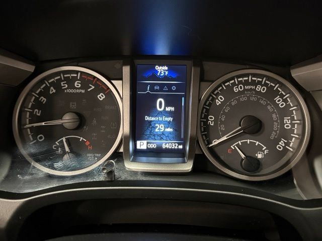 Used 2021 Toyota Tacoma SR5 RWD image 19