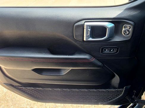 Used 2021 Jeep Wrangler Unlimited Rubicon image 12