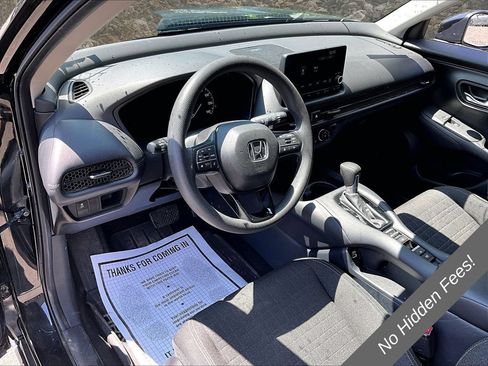 Used 2023 Honda HR-V LX image 11