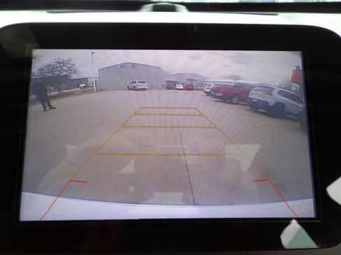 Used 2018 Chevrolet Malibu LT w/ Redline Edition image 21