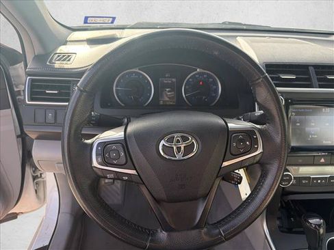 Used 2017 Toyota Camry XLE FWD image 12