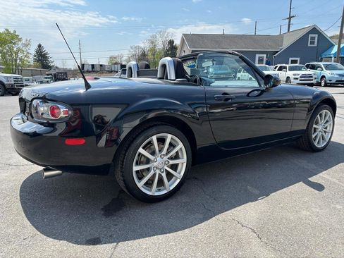 Used 2008 MAZDA MX-5 Miata Touring w/ Suspension Pkg image 13