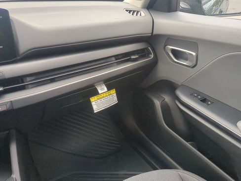 New 2025 Kia K4 LXS image 14