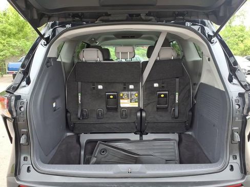 Certified 2024 Toyota Sienna LE FWD image 12