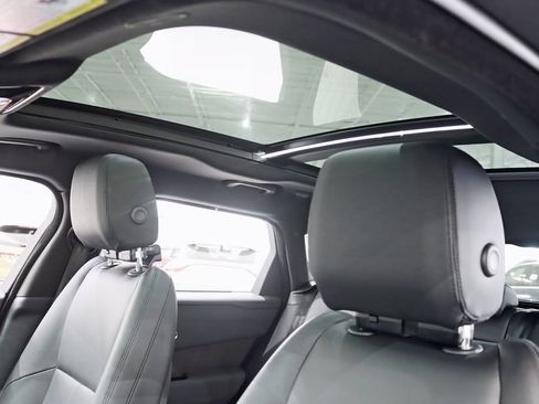Used 2025 Land Rover Range Rover Velar Dynamic SE AWD/4WD image 31