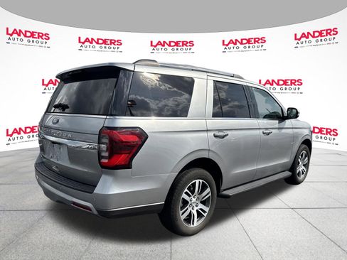 Used 2024 Ford Expedition Limited RWD image 3