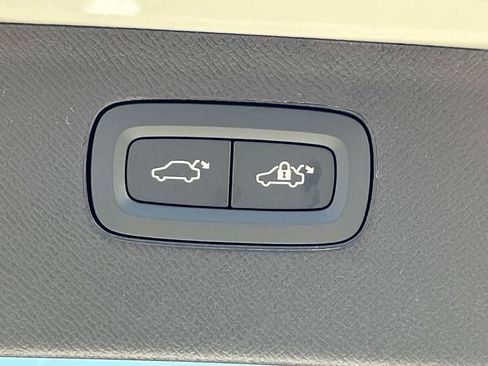 New 2026 Volvo XC90 B6 Plus image 13