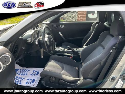 Used 2004 Nissan 350Z Enthusiast w/ Side Airbags Pkg RWD image 10
