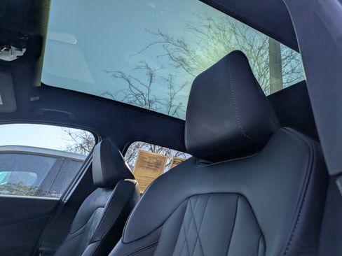 Used 2025 BMW X3 xDrive30i image 4