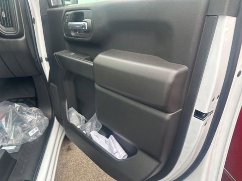 New 2026 GMC Sierra 2500 Pro image 24