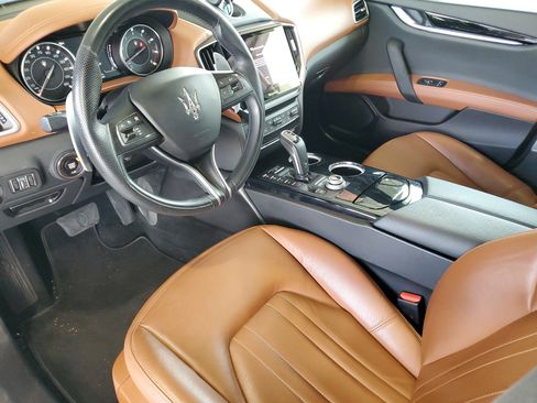 Used 2022 Maserati Ghibli Modena RWD image 17