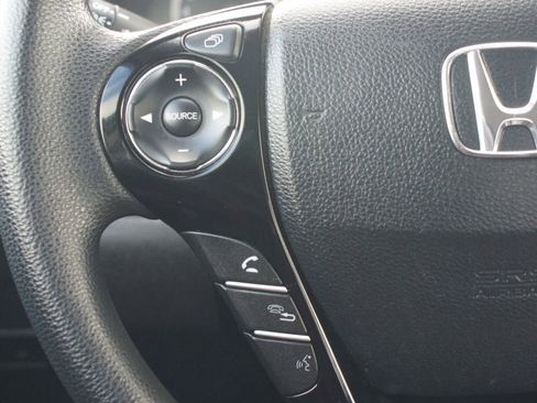 Used 2016 Honda Accord LX image 7