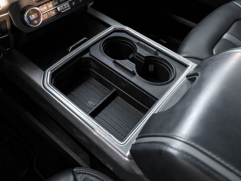 Used 2022 Ford F350 Platinum w/ FX4 Off-Road Package image 23