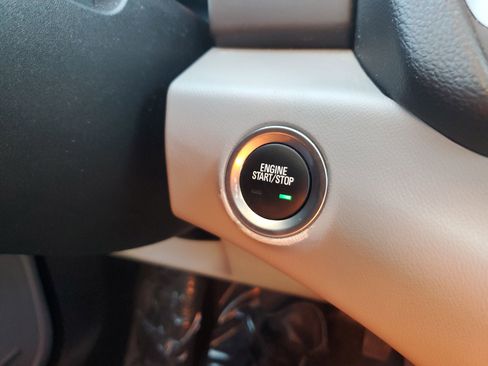 Used 2019 GMC Terrain SLT w/ Preferred Package image 25