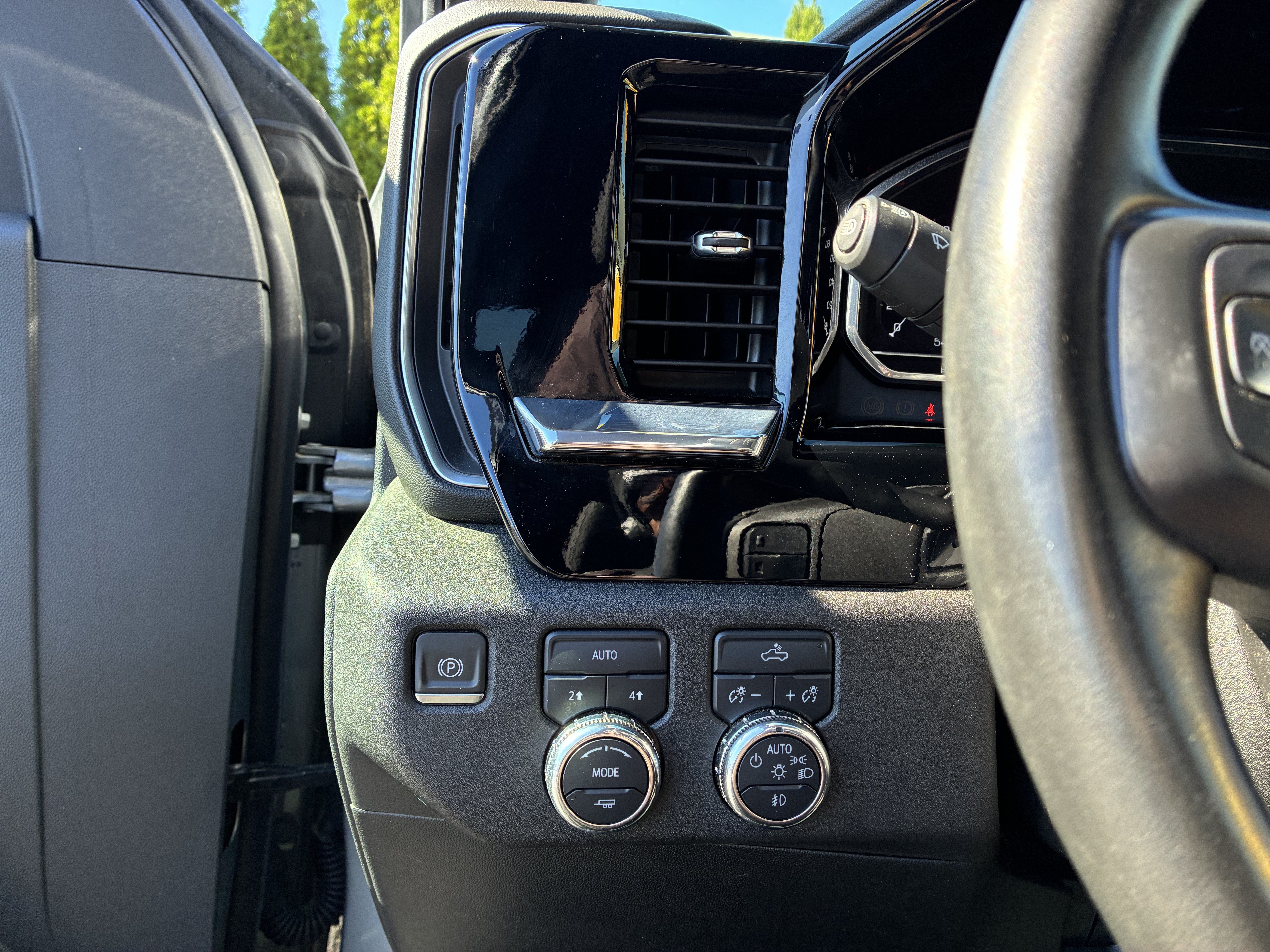 Used 2024 GMC Sierra 1500 Elevation AWD/4WD image 26