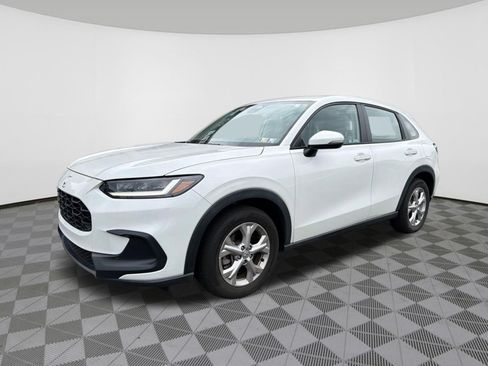 Used 2024 Honda HR-V LX image 3