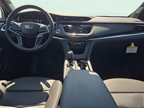 New 2025 Cadillac XT5 Premium Luxury w/ Technology Package image 18