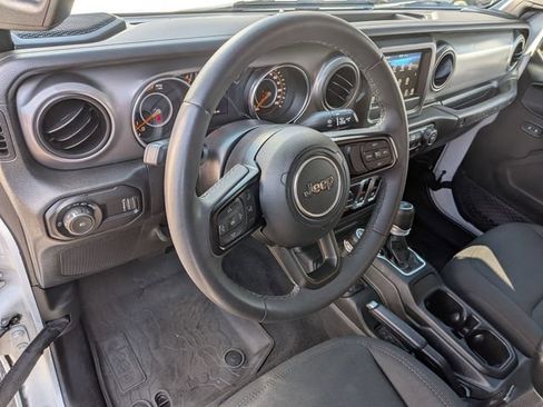 Used 2023 Jeep Wrangler Sport AWD/4WD image 10