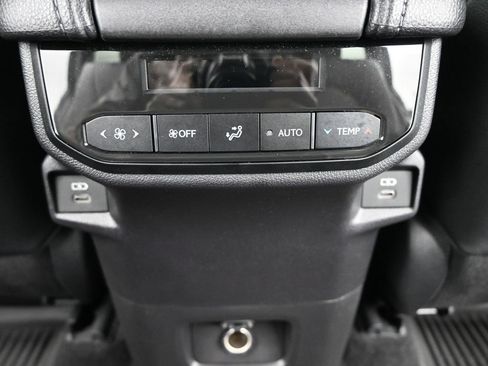 Used 2026 Toyota Grand Highlander XLE image 16