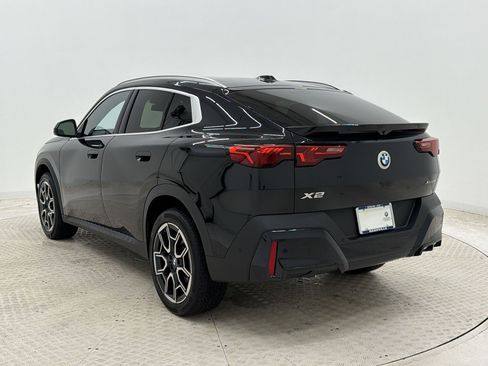 Certified 2025 BMW X2 xDrive28i w/ Premium Package AWD/4WD image 3