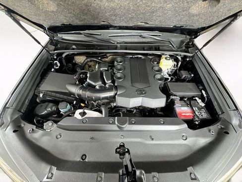 Certified 2022 Toyota 4Runner SR5 Premium image 25