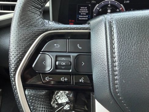 Used 2024 Toyota Tundra Limited AWD/4WD image 36