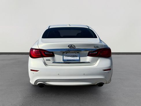 Used 2015 INFINITI Q70 3.7 w/ Deluxe Touring Package image 4