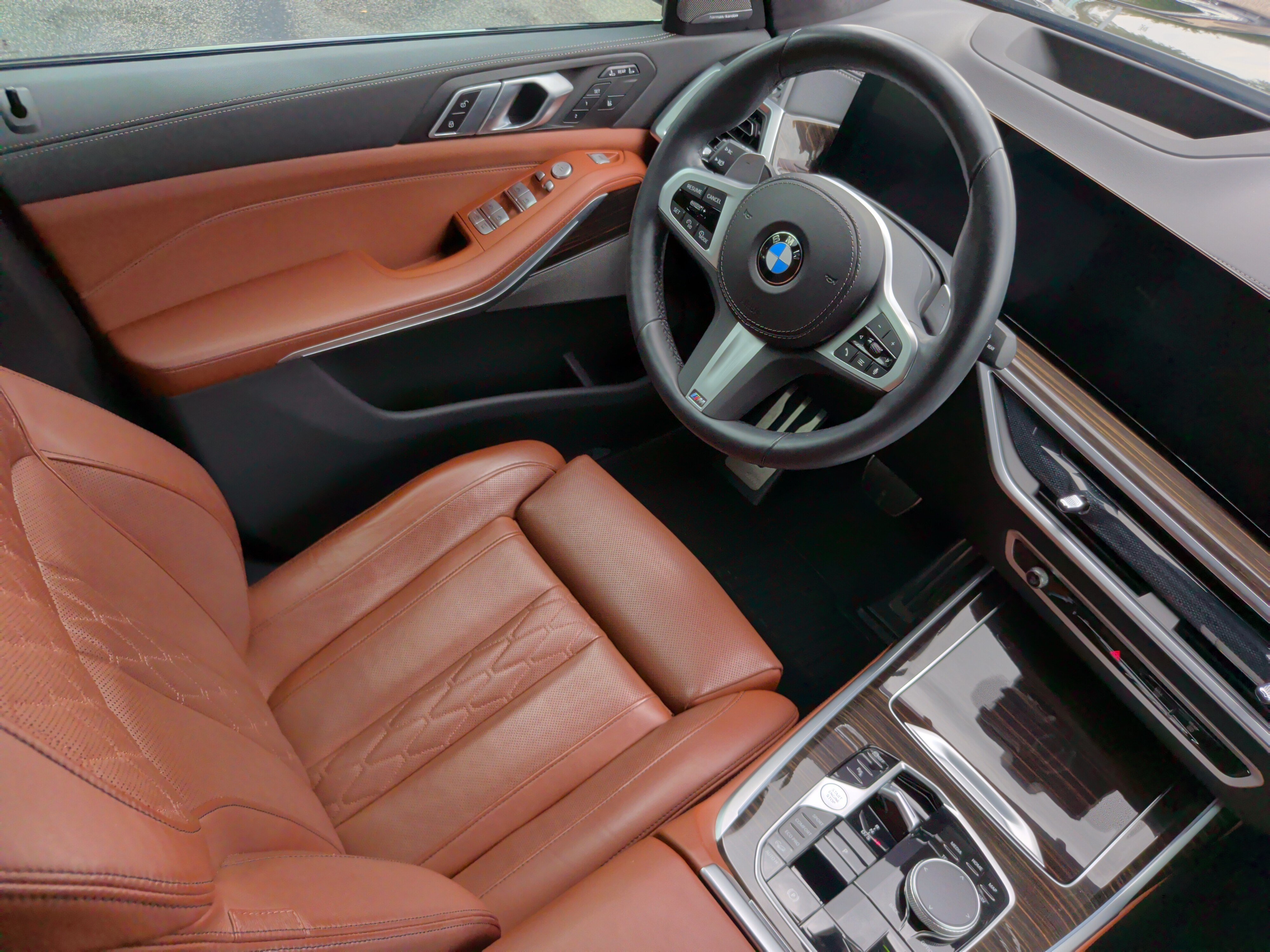 Certified 2024 BMW X7 xDrive40i w/ Dynamic Handling Package AWD/4WD image 35