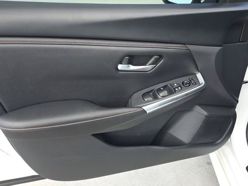 Used 2024 Nissan Sentra SR FWD image 14