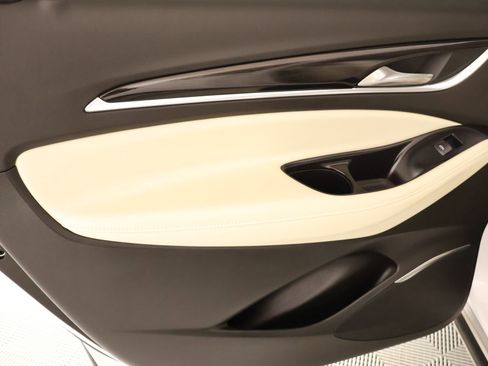 Used 2022 Buick Enclave Premium w/ Experience Buick Package image 20